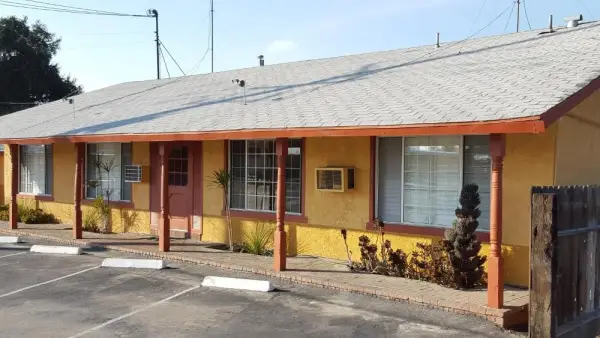 Reedley Inn 7